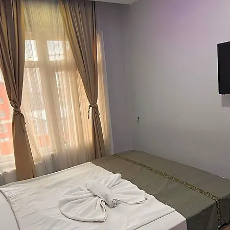 Grand Sami Hotel *